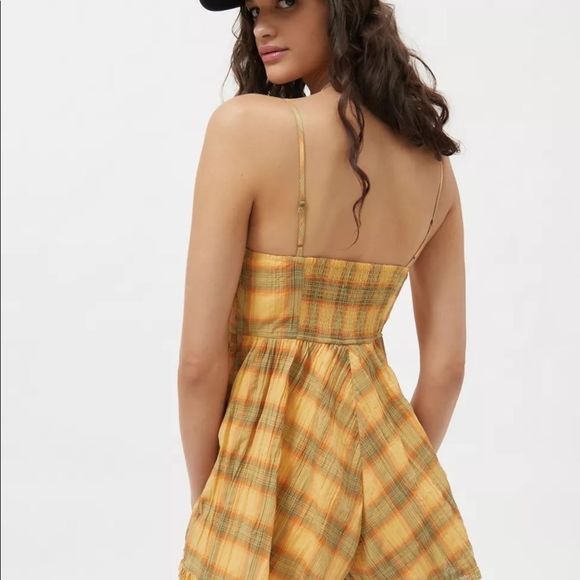 Urban Outfitters Lorelei Romper. NWT - Picture 5 of 6